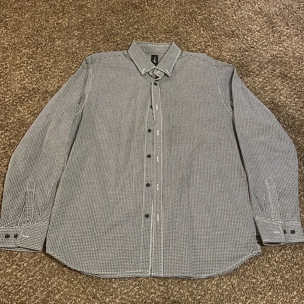 Howe Men’s Dress Shirt